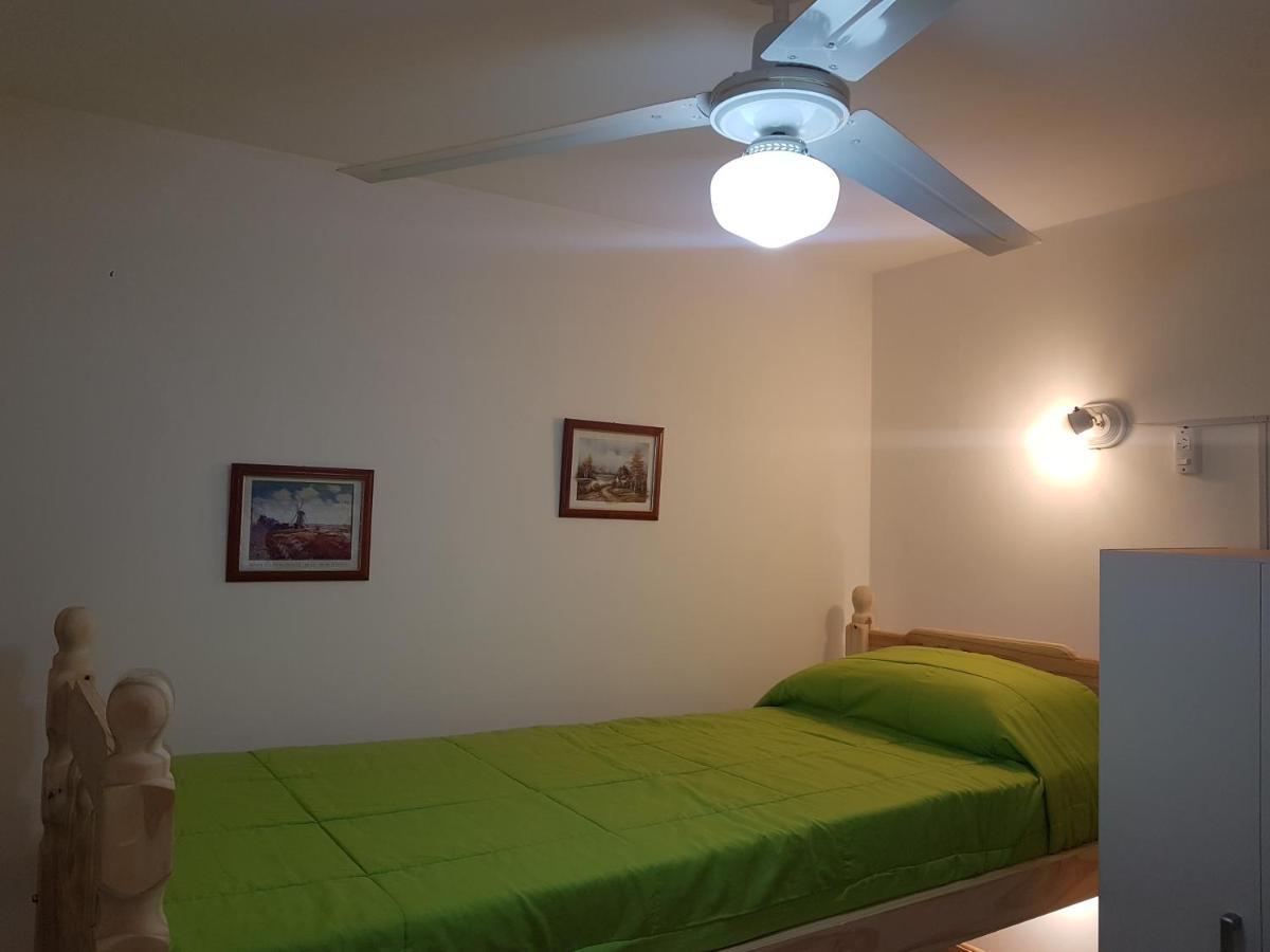 Habitacion Con Bano Privado Un Piso Por Escalera Буэнос-Айрес Экстерьер фото